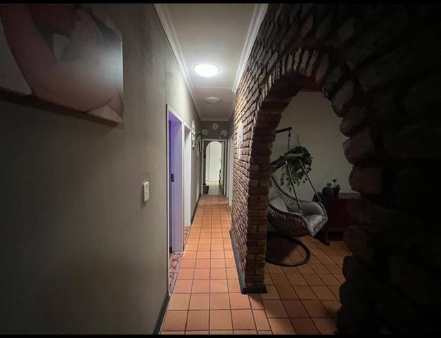 4 BEDROOM HOUSE FOR SALE IN DORANDIA